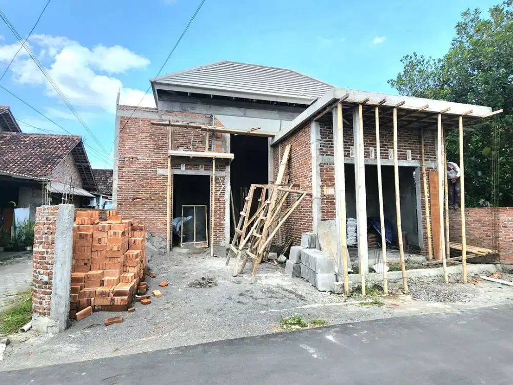 RUMAH BARU DI BARAT RSA UGM DEKAT PASAR CEBONGAN MLATI