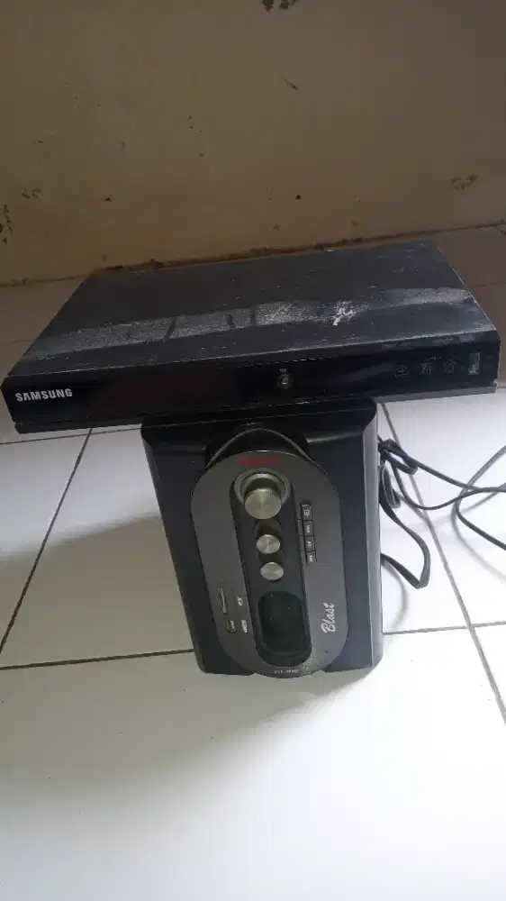 Dijual player Samsung Dan speaker blas