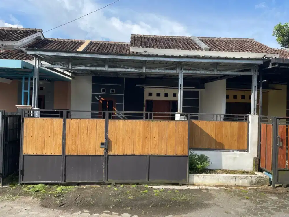 DIJUAL RUMAH 300 JUTAAN SHM DEKAT KE SMAN 1 PRAMBANAN KLATEN DI JOHO PRAMBANAN