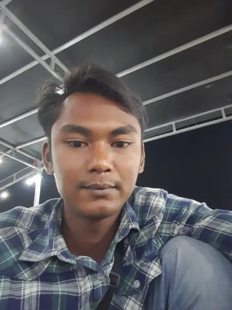 Bismillah saya umur 23 ingin mencari pekerjaan