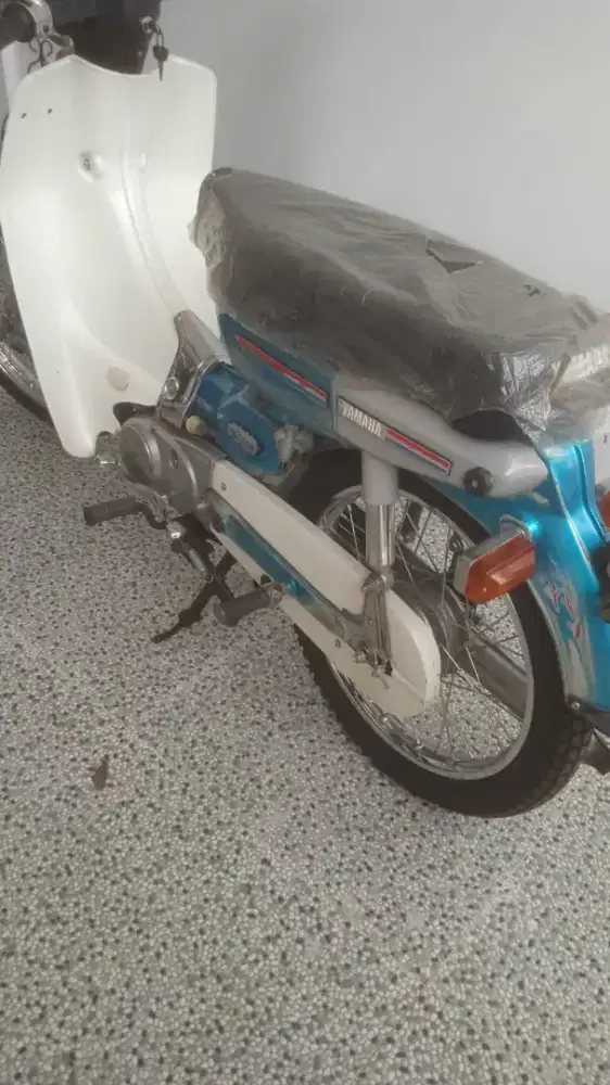 yamaha v75 tahun 1975 plat AE monggo