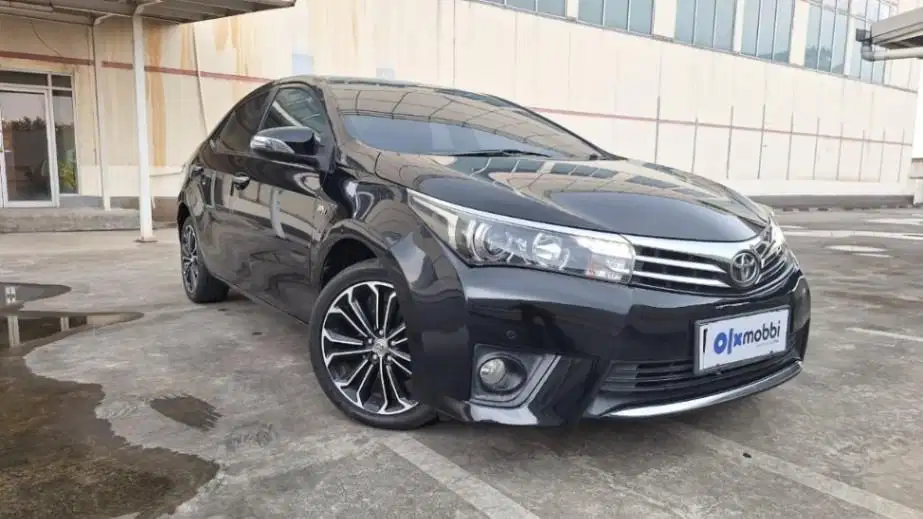 TERMURAH Toyota Corolla Altis 1.8 V Bensin-AT 2015 VAA B