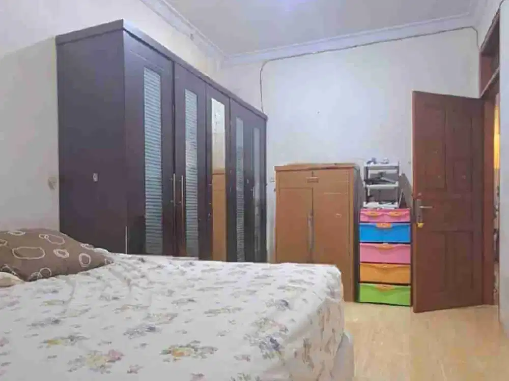 Rumah Pademangan 3lt semi furnish lokasi strategis Jakarta utara