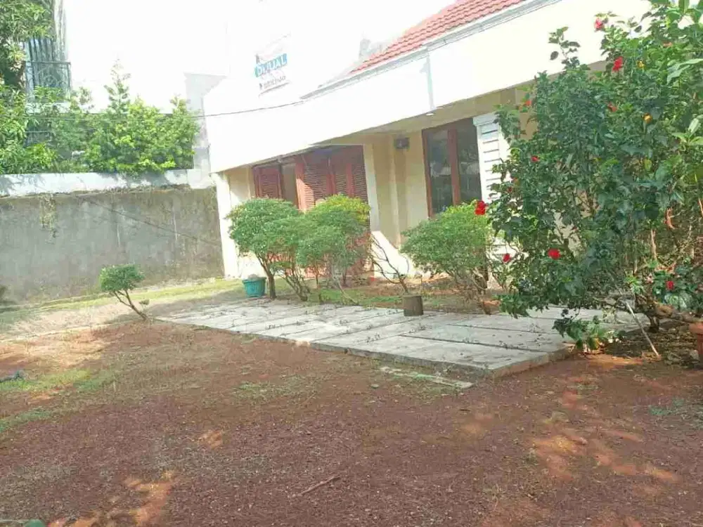 rumah di Cipete, Jaksel, 4 kamar tidur