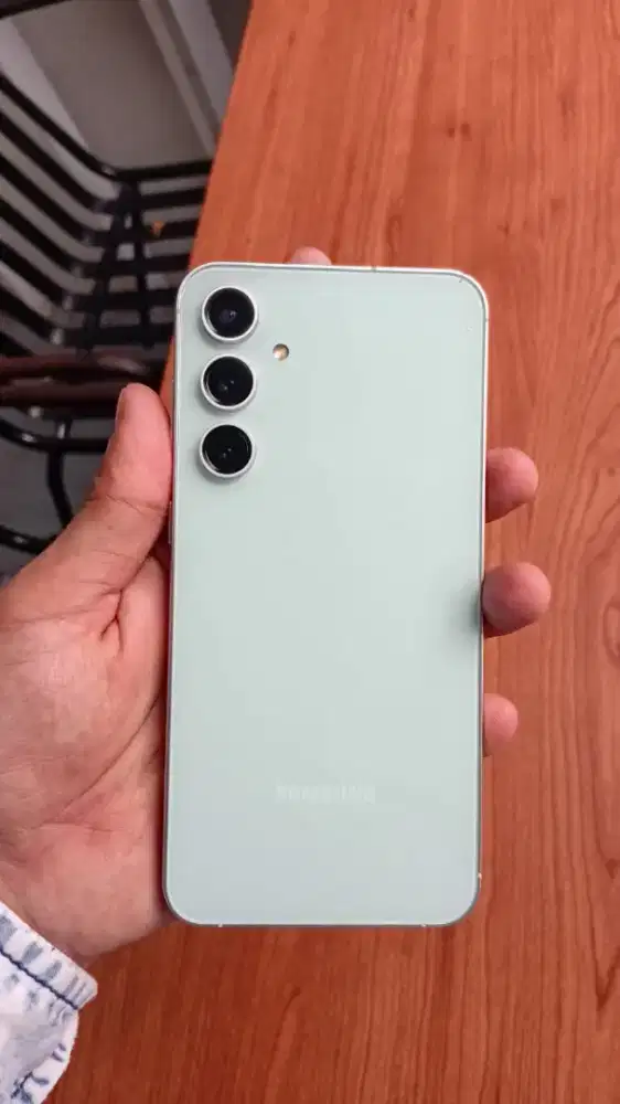 Samsung S23 FE 8/256