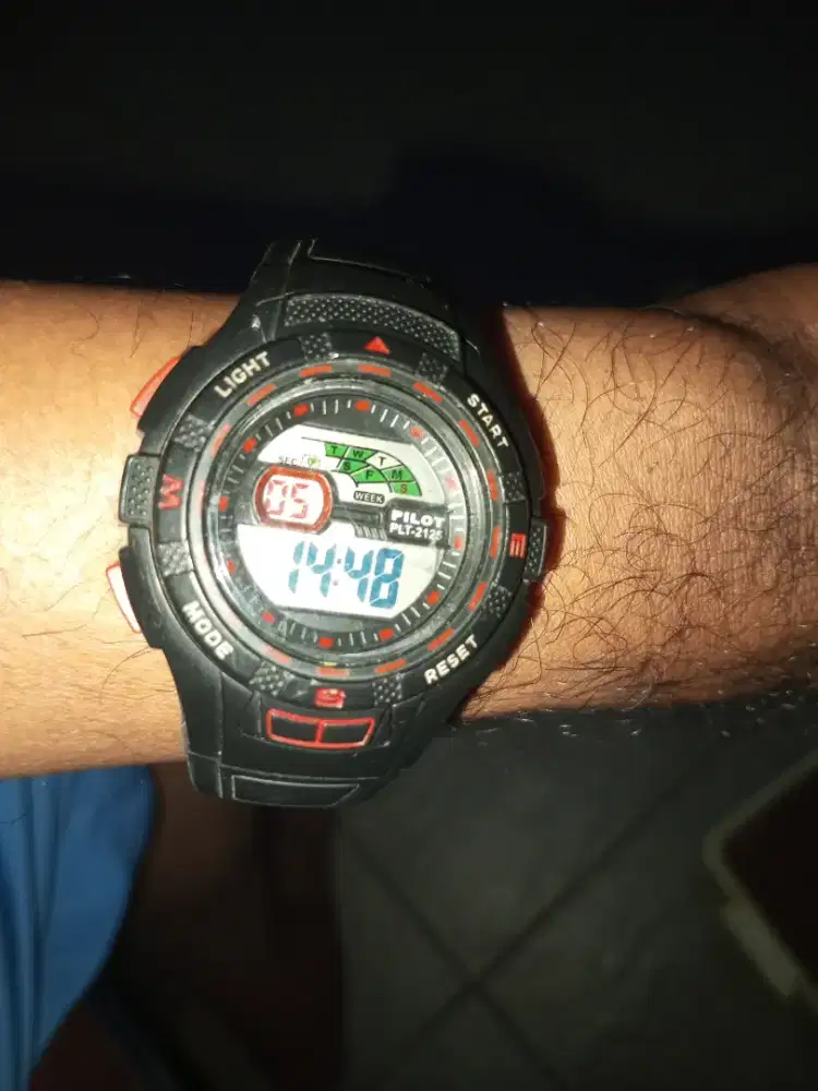 Jam tangan digital Lasika
