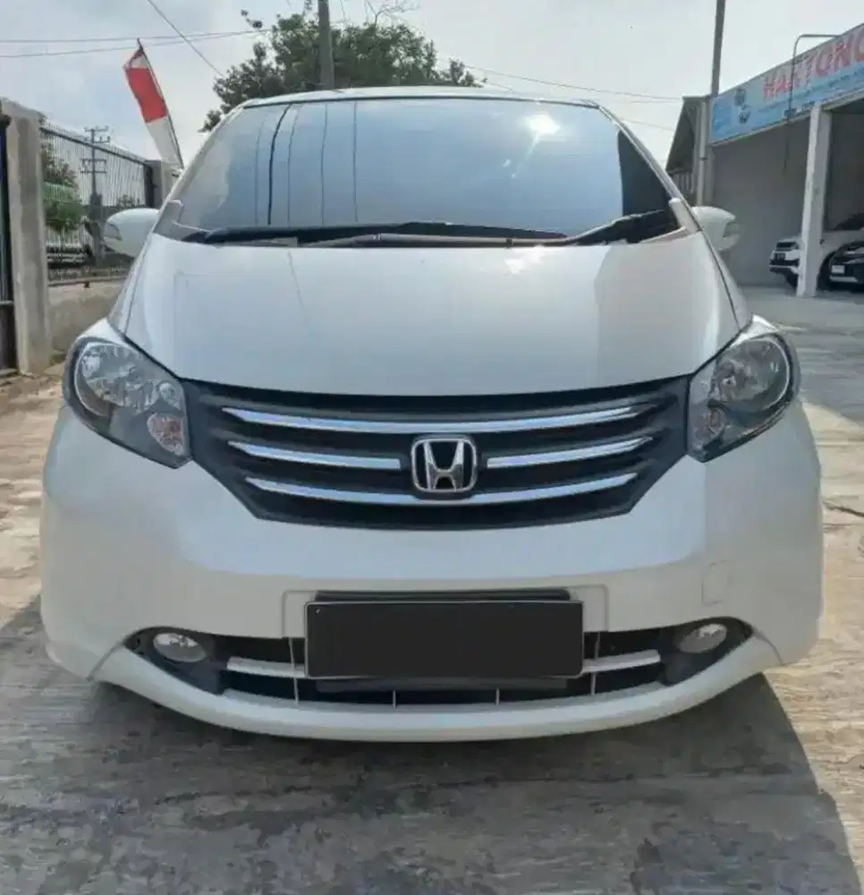 Freed 1.5 PSD 2010 metik