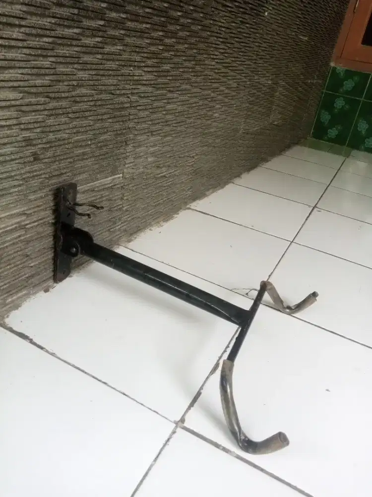 Gantungan sepeda gunung