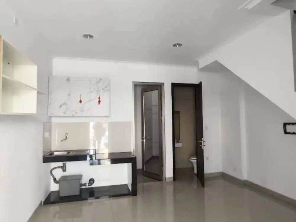 Sewa cepat rumah pik2 4,5x10 tahap 2 kosongan