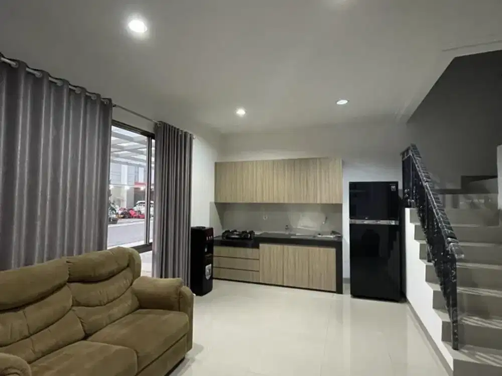 Sewa rumah pik2 8x10 full furnished