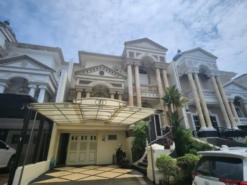 Jual cepat rumah pik1 10x25 semi furnished