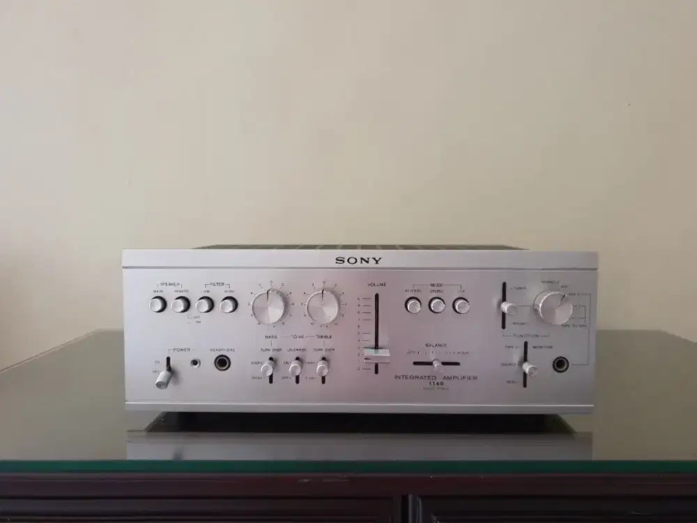 Amplifier sony ta-1140