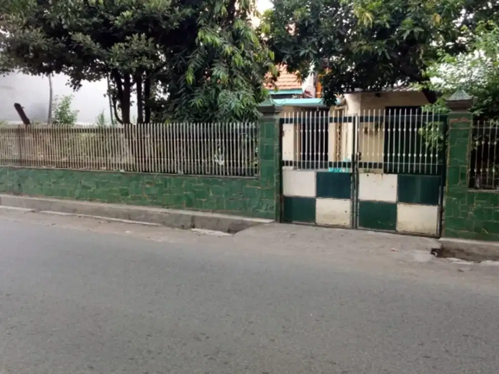 Dijual Rumah lokasi strategis dekat dgn perdagangan dan suramadu