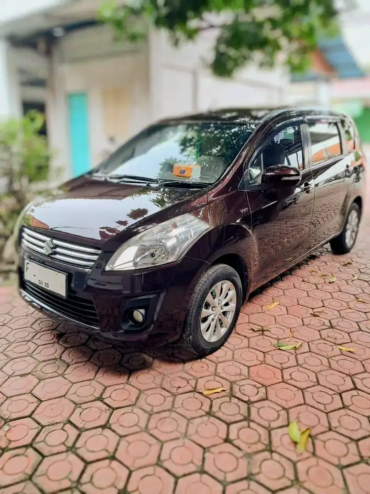 Suzuki Ertiga 1.4 GX Manual Burgundy