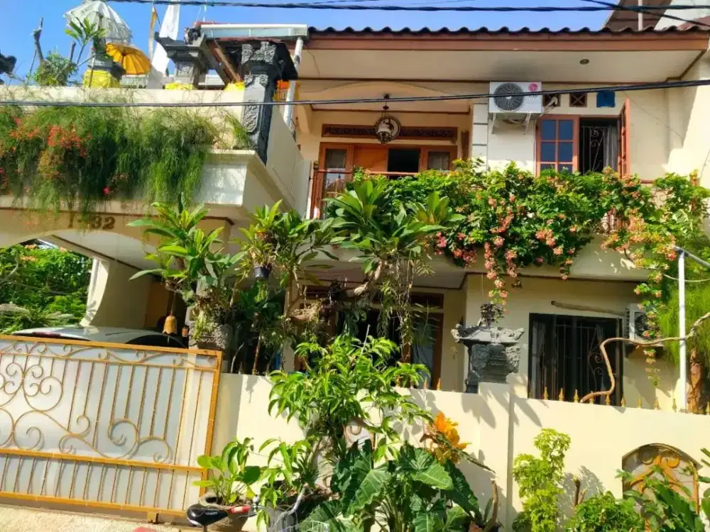 Dijual rumah tropical minimalis Bali di Griya Bintara Indah