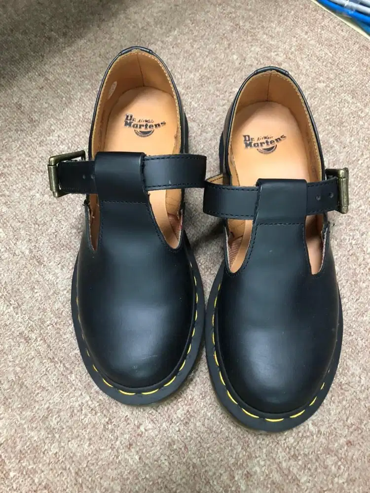 Sepatu Dr Martens size 36 Mulus