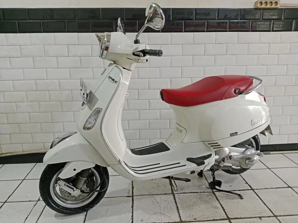 Piaggio Vespa lx 125 tahun 2012 siap gasss
