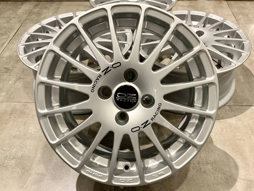 Velg OZ Superturismo GT, R-15, Lebar 6.5, PCD 4x100