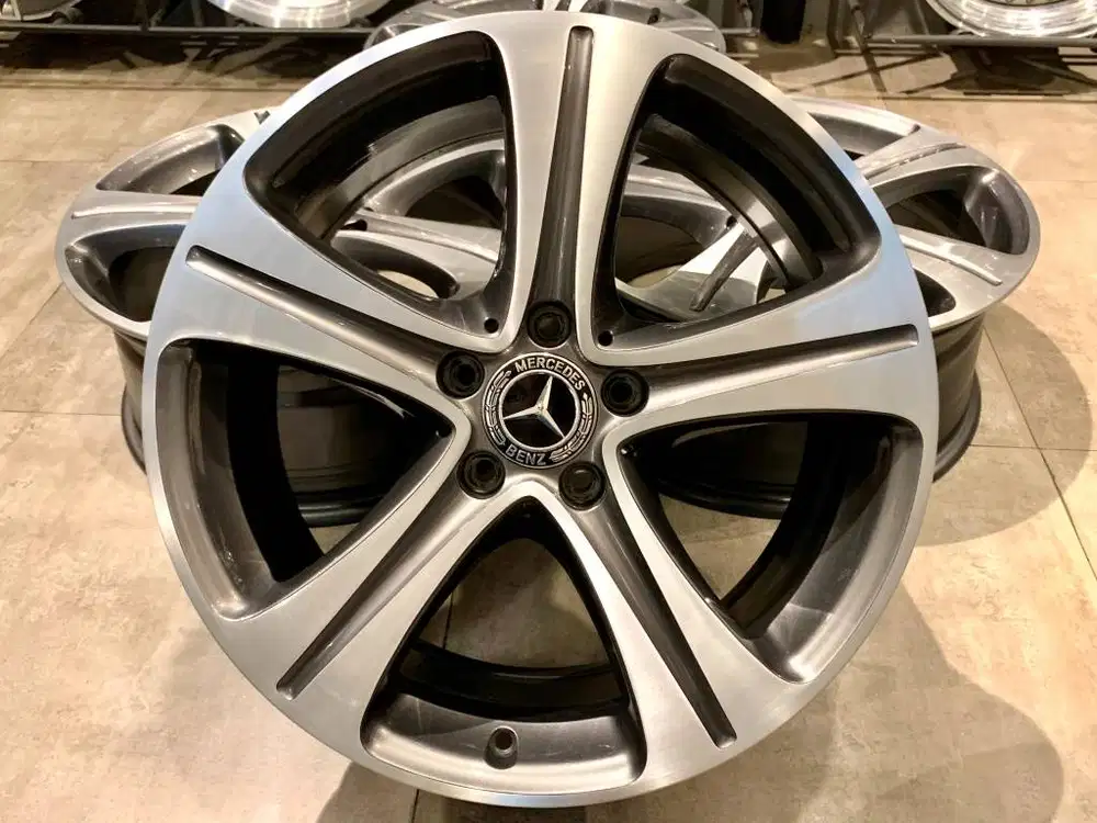 Velg OEM Mercedes Benz E Class W213, R-18, Lebar 8, PCD 5x112