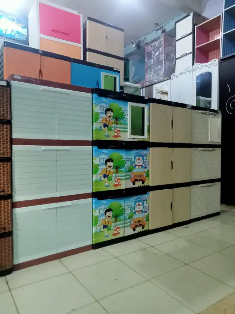 Lemari Plastik Merk Napolly, Club, Aquos