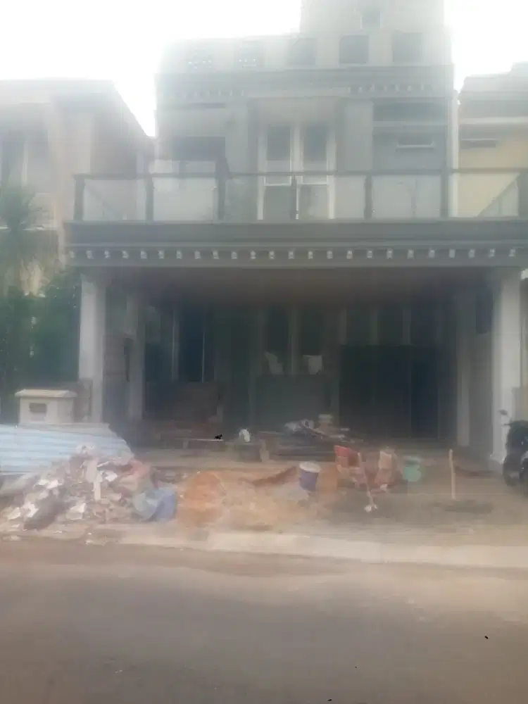 Yang butuh tukang bangunan