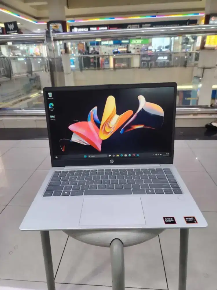 HP 14 EM0197AU AMD Ryzen 3 7320U 8GB SSD 256GB 14″ FHD W11+OHS