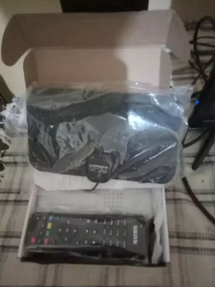 STB MATRIX APPLE MERAH PAKET LENGKAP PLUS ANTENA INDOOR TAFTWARE BARU