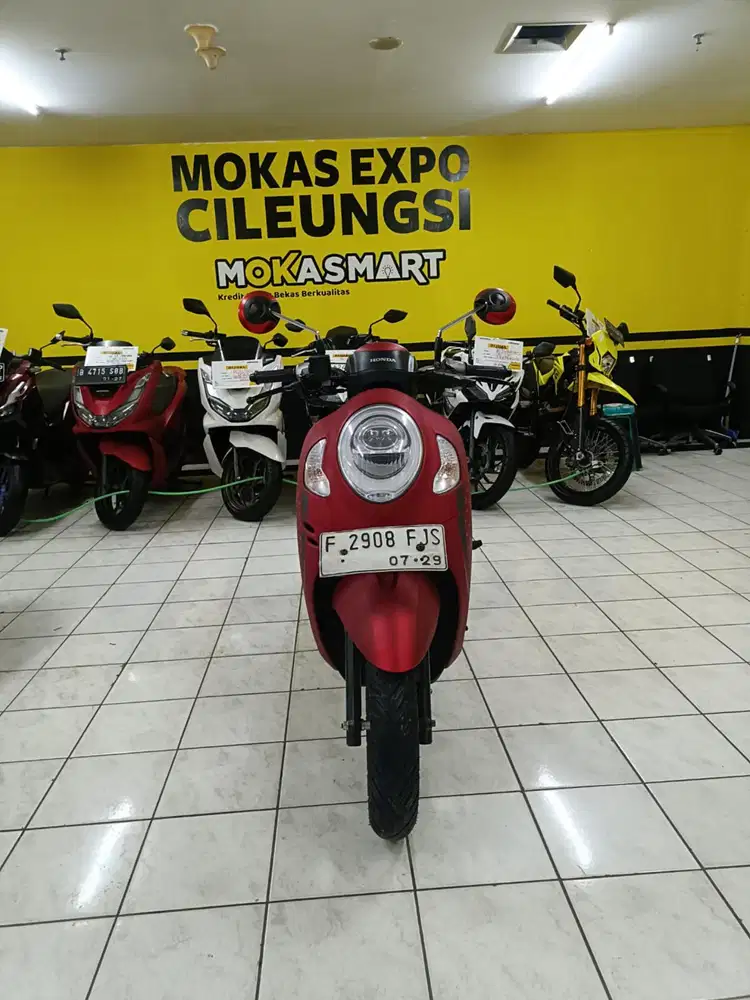 Dijual motor Honda Scoopy stylish 2024