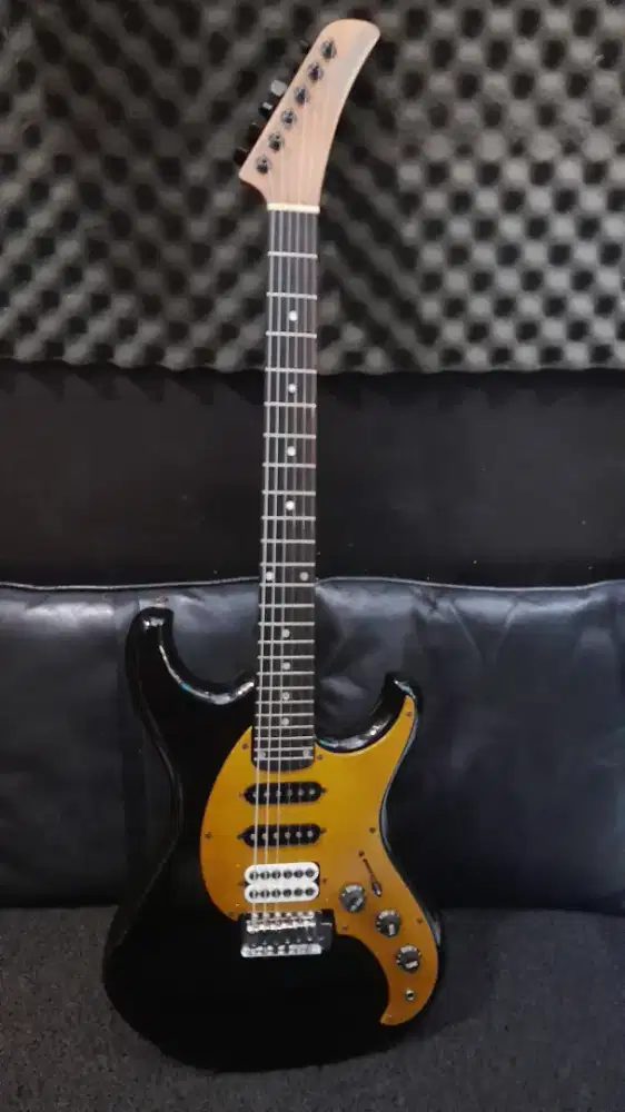 Gitar elektrik KRAMER ORI second (siap pakai)