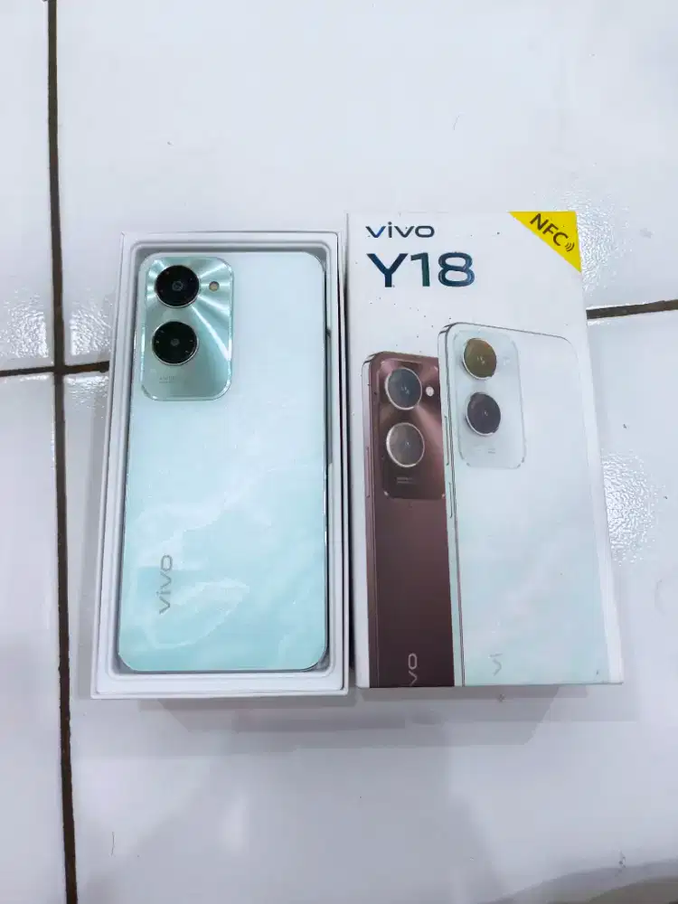 Vivo y18 4/64 seken fullset