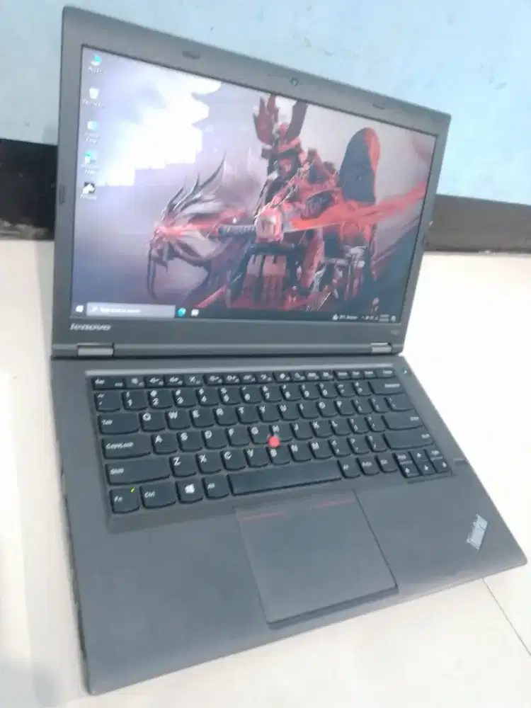 LAPTOP Lenovo T440 SIAP PAKAI ( Ram 12 gb + i5 gen 4 )