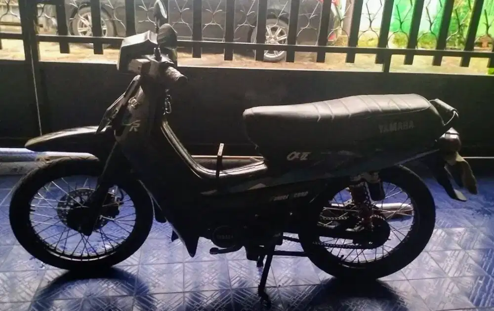 YAMAHA ALFA II R HITAM TAHUN 1995 MULUS ORIGINAL