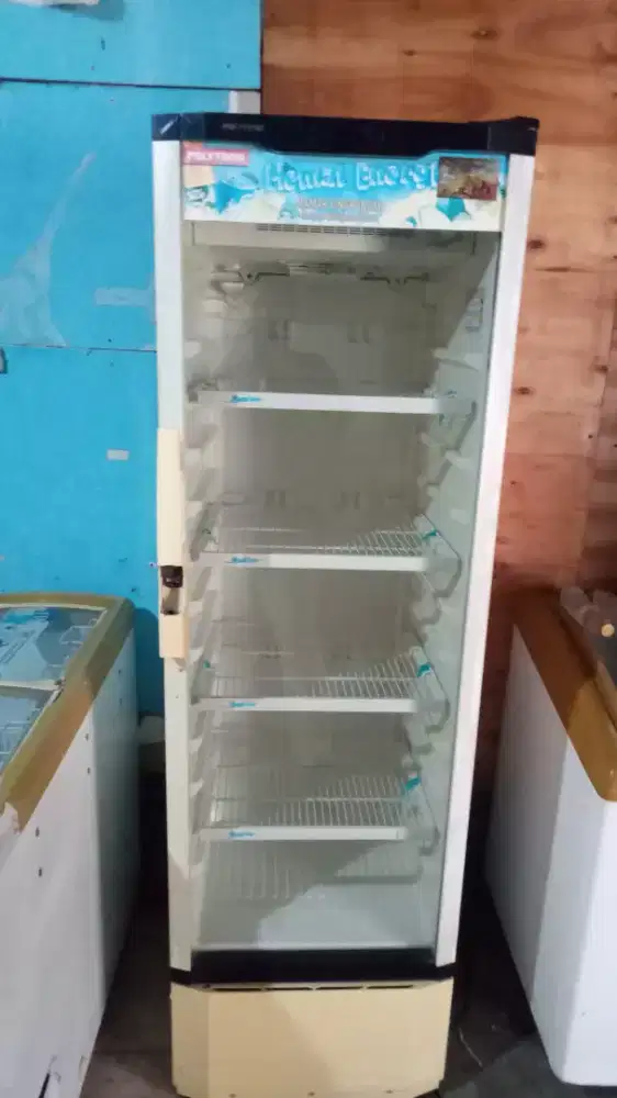 Showcase 4 rak merek Politron