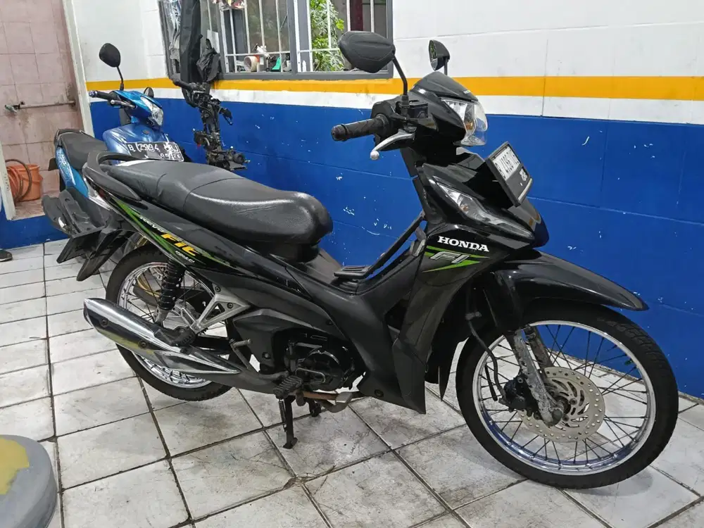 DIJUAL CASH HONDA REVO FIT 110 FI THN 2018 PAJAK OFF 2X SIAP PAKAI