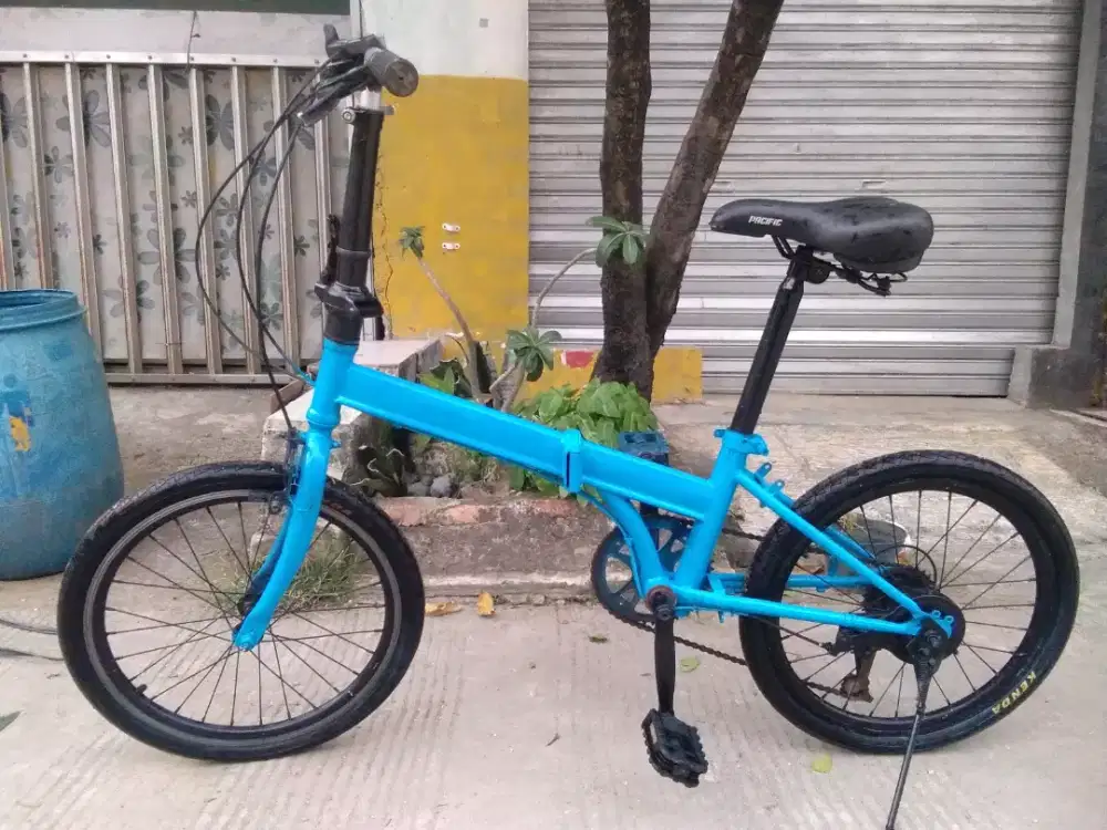 Sepeda lipat ukuran 20.inch repaint 6 speed.