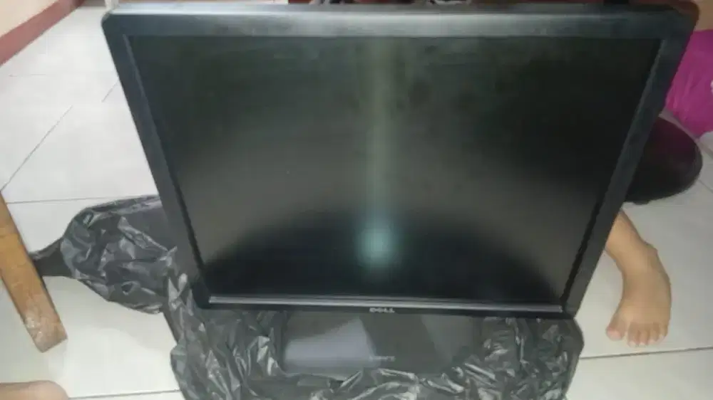 Monitor Komputer Dell
