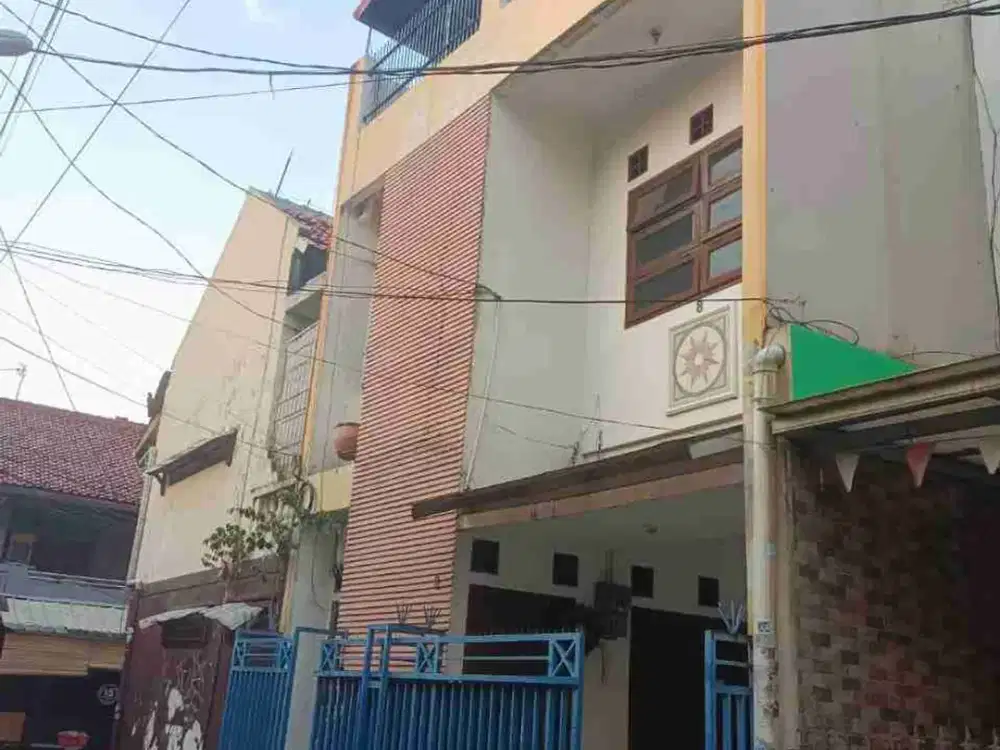 Rumah Murah Tapi Bagus 3 Lantai di Cikoko, Pancoran, Strategis Tengah Kota 1.8M nego sampai jadi.