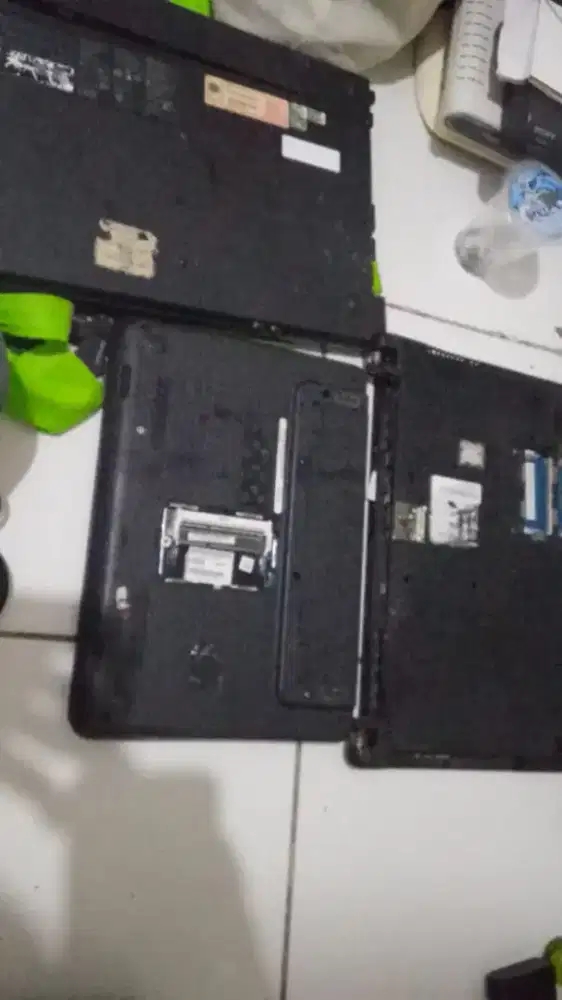 Cari sebanyak2 nya hp, laptop hancur matot