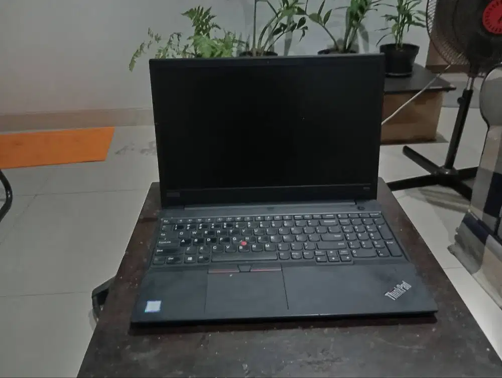 Laptop 15 Inch Lenovo Thinkpad E580  Core i3 Gen 7