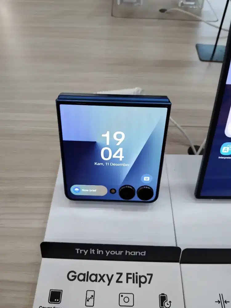 Samsung Galaxy Z FLIP 7