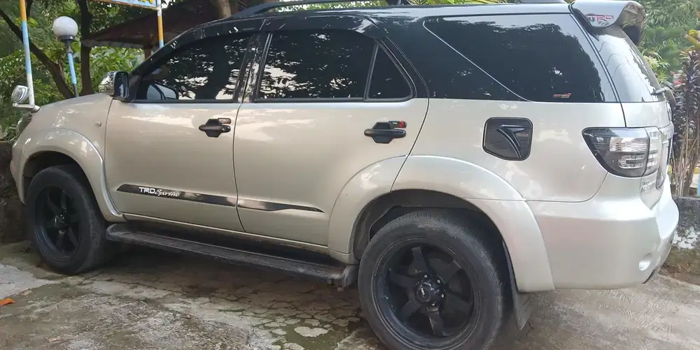 Toyota Fortuner 2007 Bensin