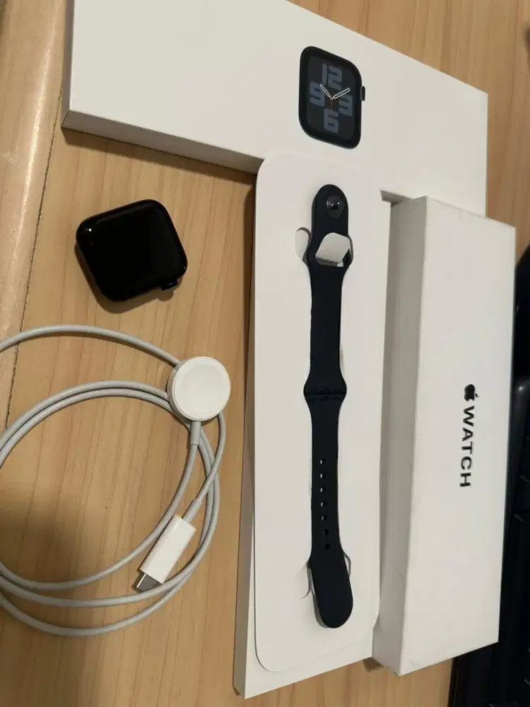 Apple Watch SE gen 2 40mm, black
