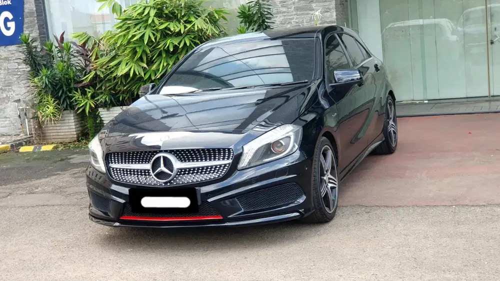 Km29rb mercedes benz mercy a250 sport amg hatchback 2014 hitam