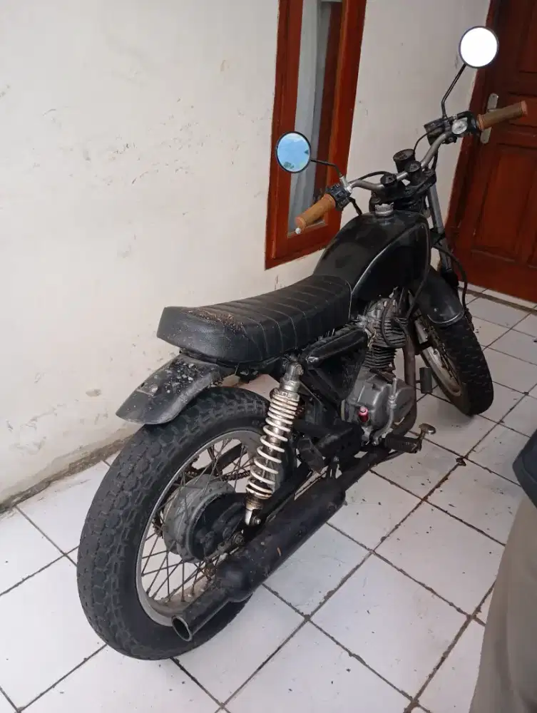 CB 100 honda tahun 1986