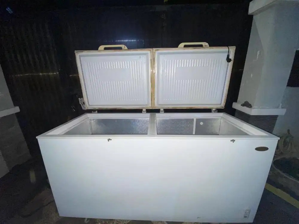 Di Jual [CEPAT] Freezer Bekas SANSIO SAN 518F