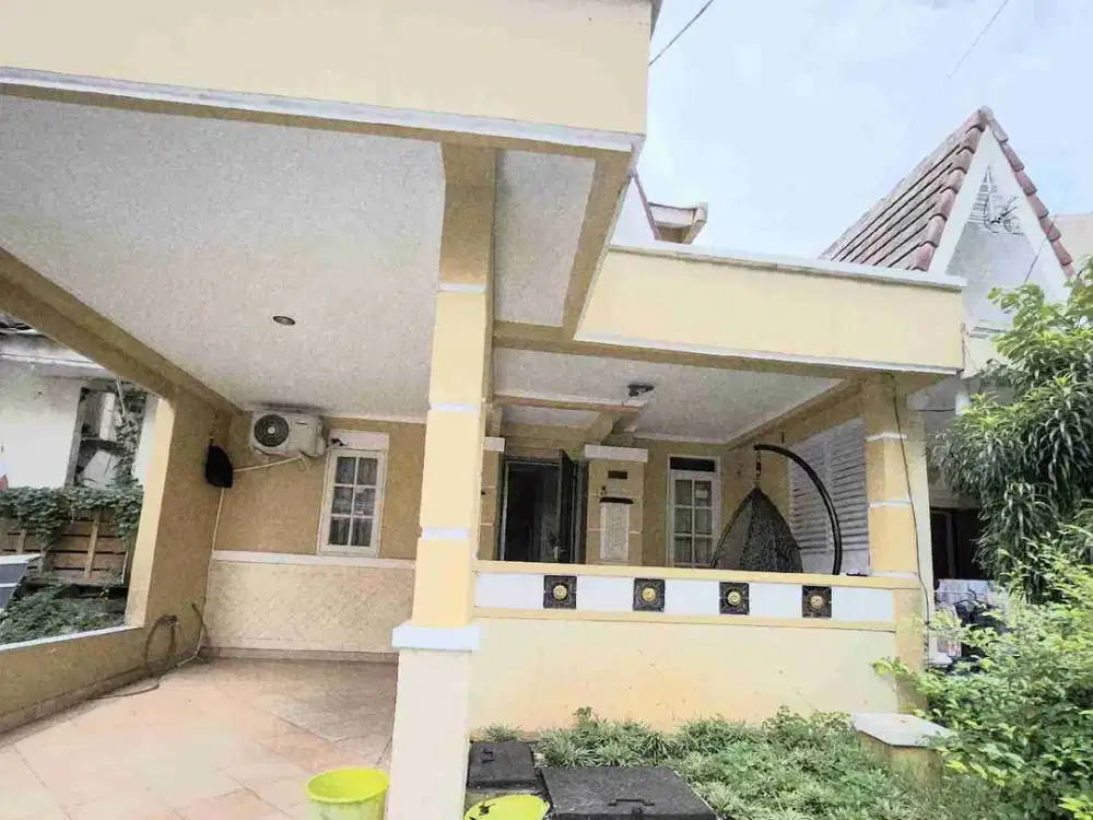 Disewakan rumah 2 lantai