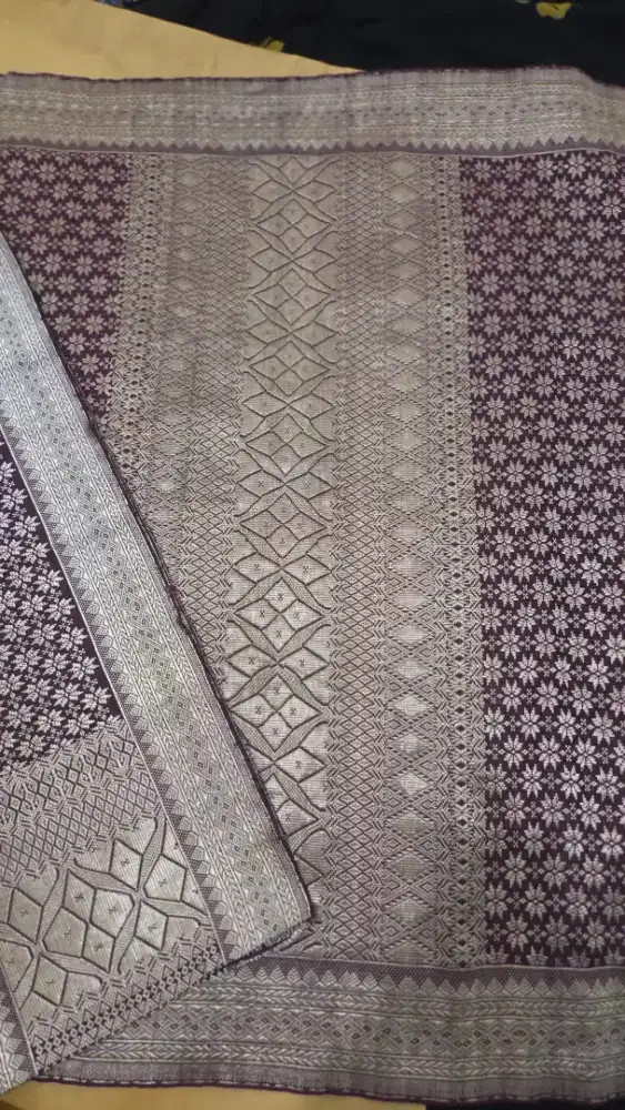 Sarung Songket Preloved Ungu Emas