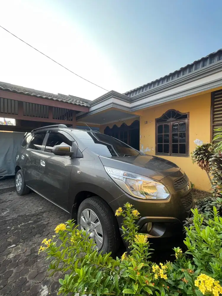 Chevrolet Spin 2015 Bensin