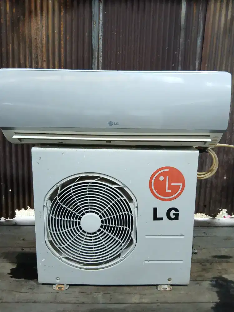 DIJUAL AC BEKAS 1/2 PK GRATIS PASANG