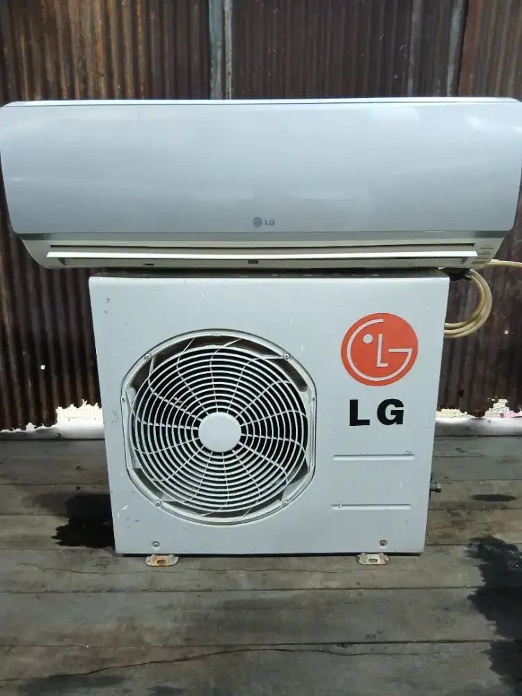 DIJUAL AC BEKAS 1/2 PK GRATIS PASANG